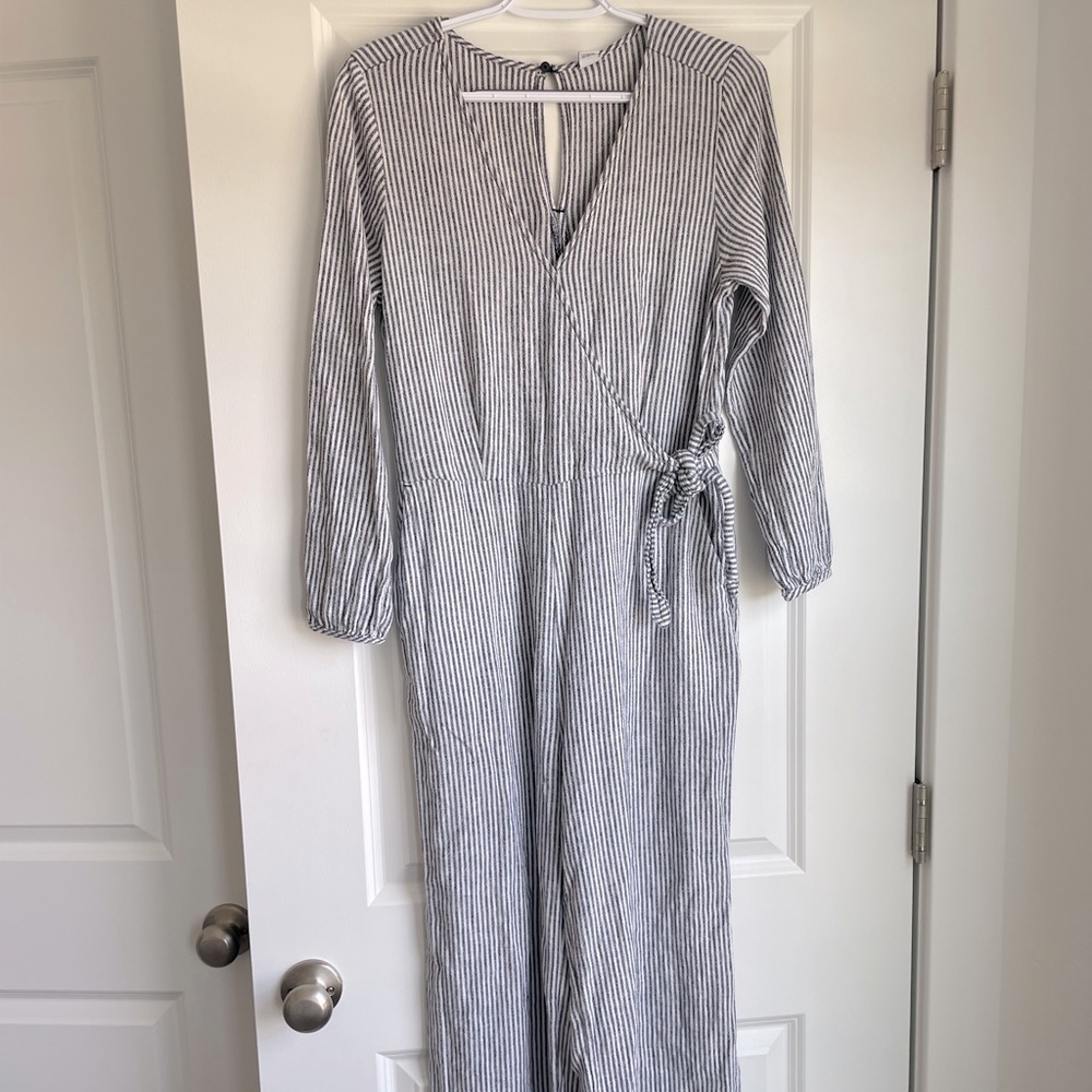 Old Navy Blue Striped Tied Romper